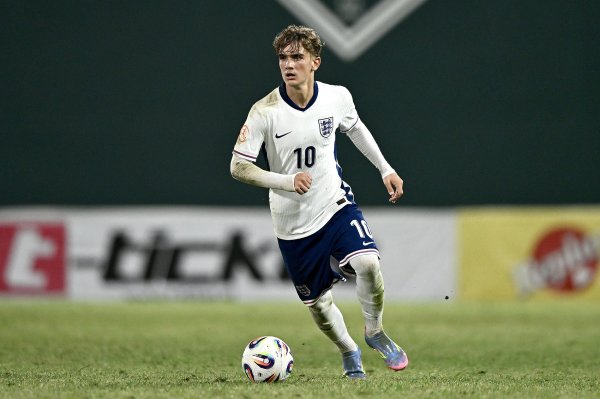 15岁小孩哥！前西宾：谈曼在U11时就展现出禀赋 他异日能踢全国杯