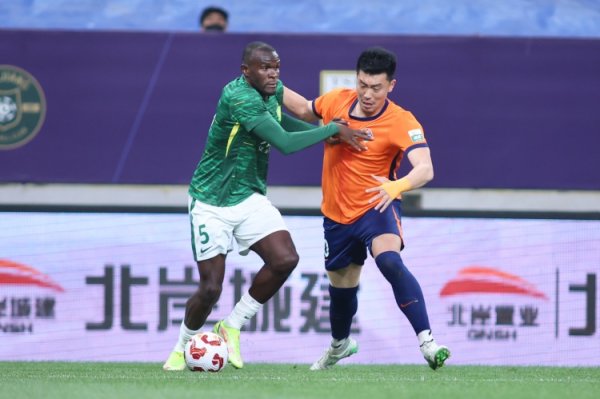 记者：冯伯元不会随海牛出征梅州，他将代表南京队进入苏超