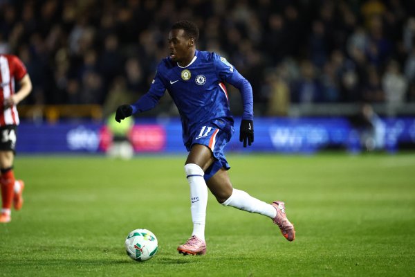 马卢达：吉滕斯具备禀赋，他这么的年青球员就该无所怕惧