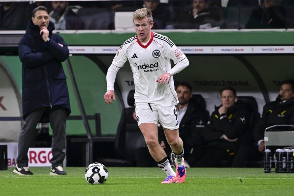 下一站权门8000W？法鹰25岁先锋伯卡特12场轰9球1助 身价3500万欧