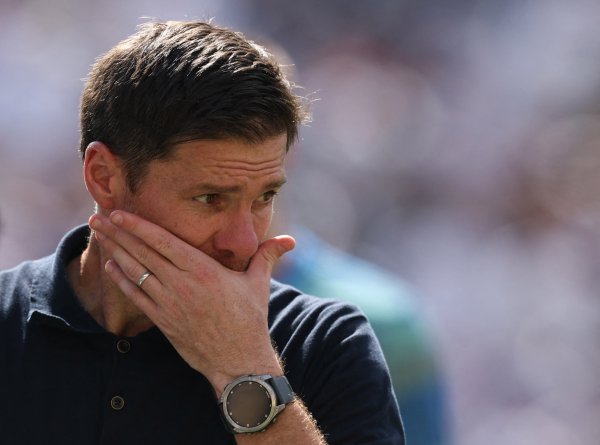 TA：阿隆索世俱杯时间曾垂纶测试，发现更衣室照实有东谈主泄密