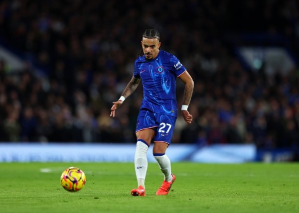 古斯托：有加纳乔这么的队友的确太好了；年青时我踢过通盘位置