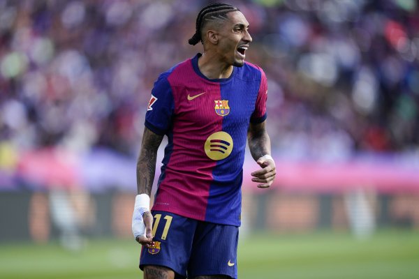 世体：巴萨有望在海外比赛日后迎来拉菲尼亚、佩德里等3将的复出