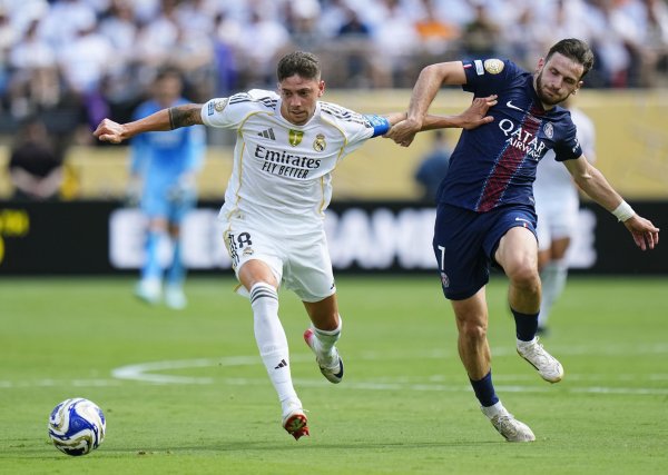 马卡：跟着阿诺德复出，巴尔韦德将适度在右后卫位置上的“充军”