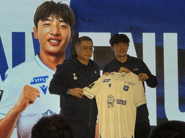 魏祥鑫：法甲是一个对肉体冲击很强的联赛，但愿能尽快稳健