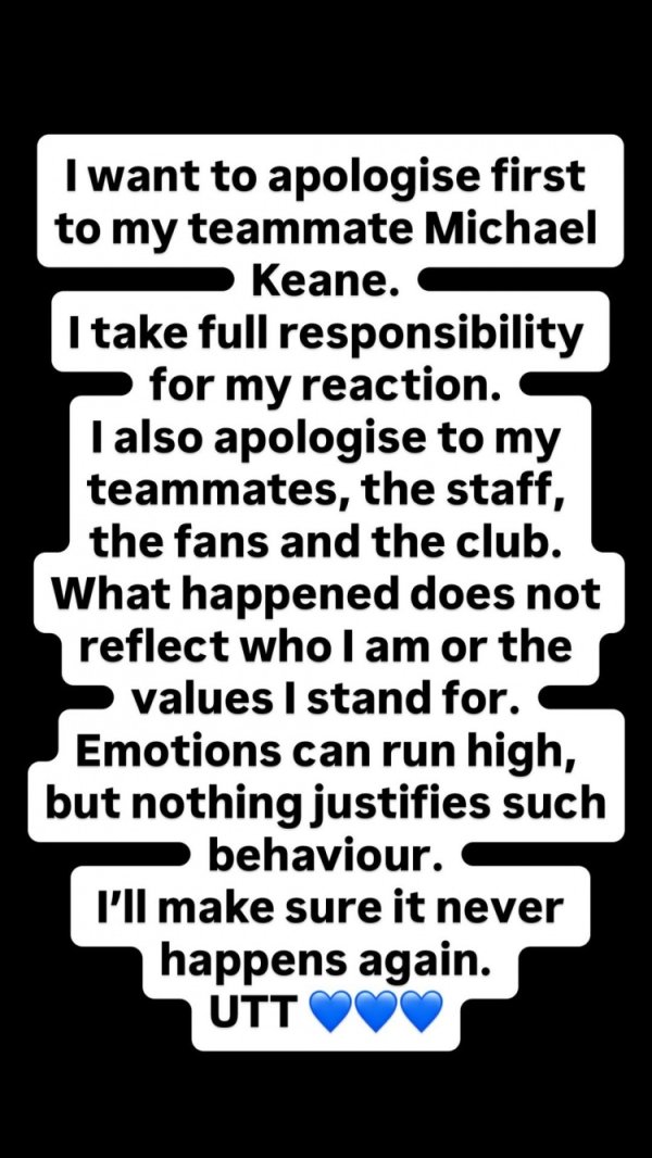 批颊队友染红！盖耶社媒：我要向基恩和球迷谈歉，保证不会再发生