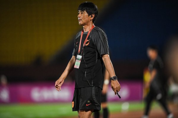 浮嶋敏赛后：凭据U16国足球员特色制定战术，球队靠夺目获得得益
