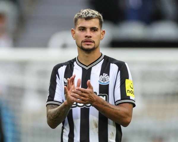 吉马良斯：纽卡在比赛末段再次丢球，这种情况是不行收受的