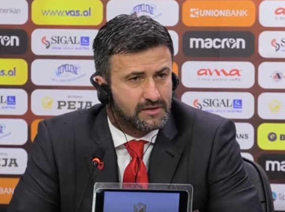 帕努奇：戴维在禁区内可能有可以证实 DV9受伤是他和奥蓬达的契机